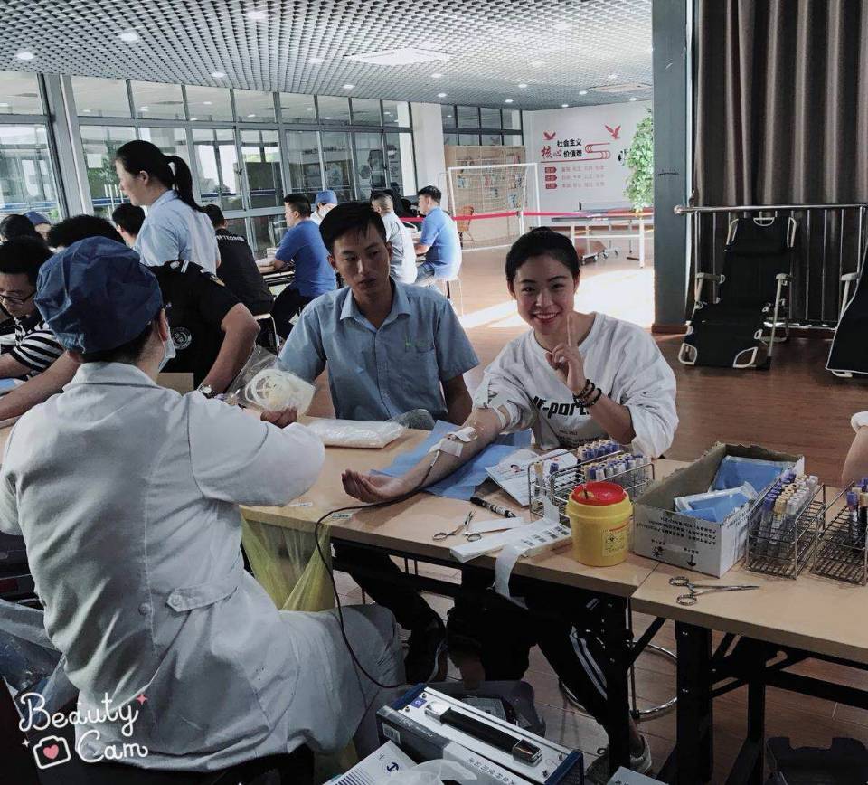 一滴血，万分情------上海园区举办献血活动